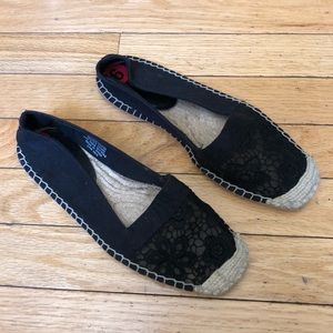 NWOT Nine West Lace Espadrilles